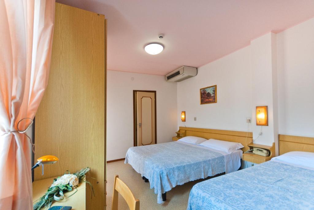 Hotel Bianchi Bibione Room photo
